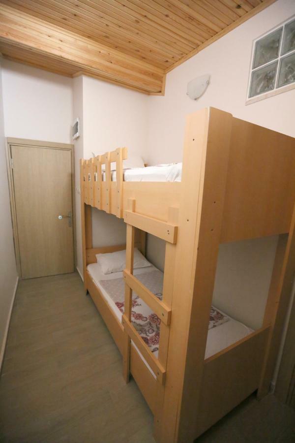 Nil Apart Otel Ocaklar Bagian luar foto